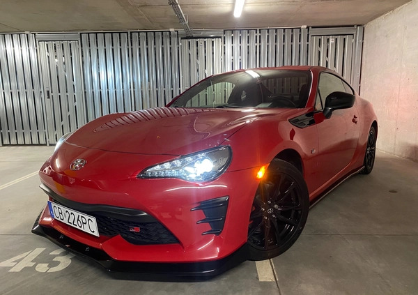 Toyota GT86 cena 105000 przebieg: 35000, rok produkcji 2017 z Bydgoszcz małe 326